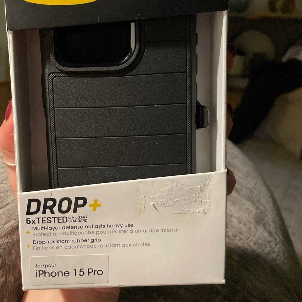 OtterBox Defender Pro Series Case and Holster For iPhone 15 Pro - Black - Picture 5 of 6